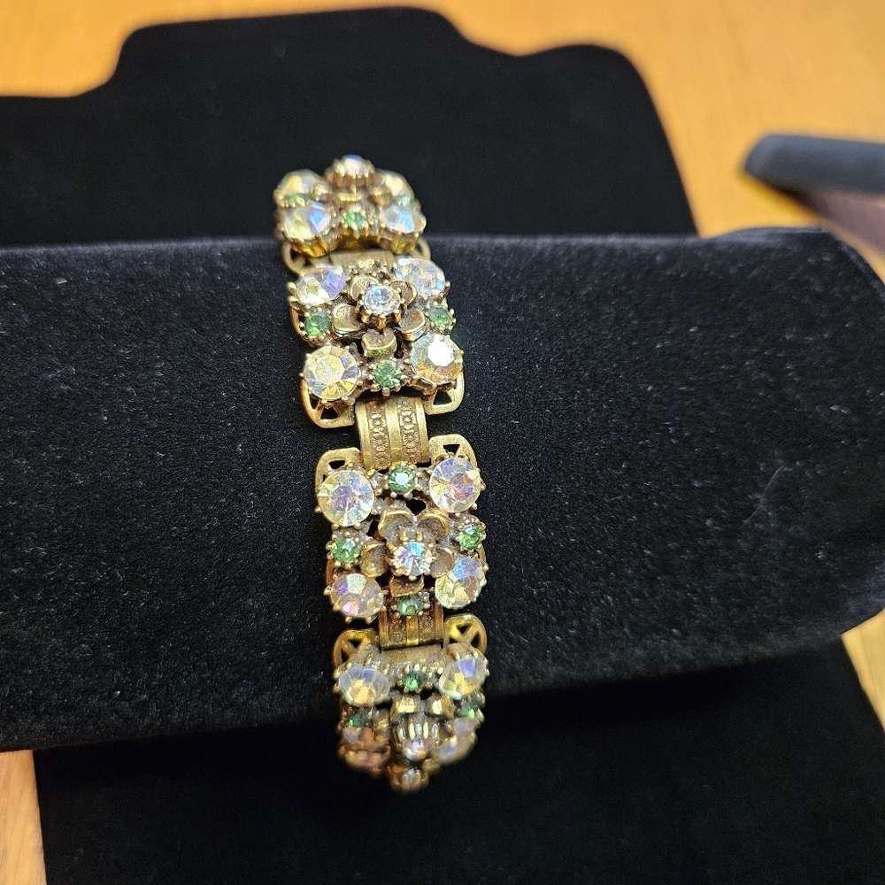 Green and Gold Vintage Floral Bracelet